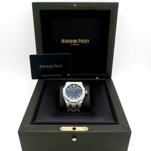 Audemars Piguet 15550ST Royal Oak "50th Anniversary " with Blue Dial - Image 2