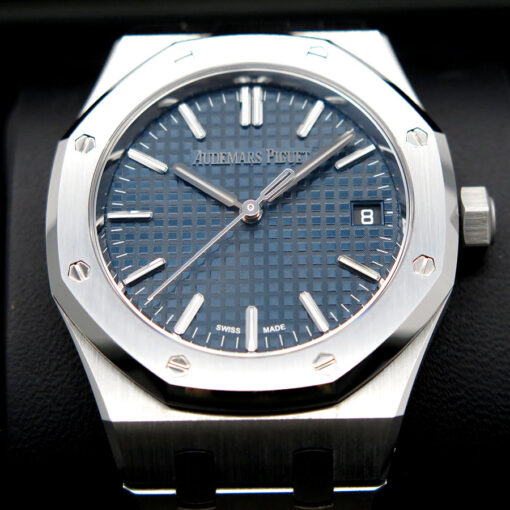 Audemars Piguet 15550ST Royal Oak "50th Anniversary " with Blue Dial - Image 3