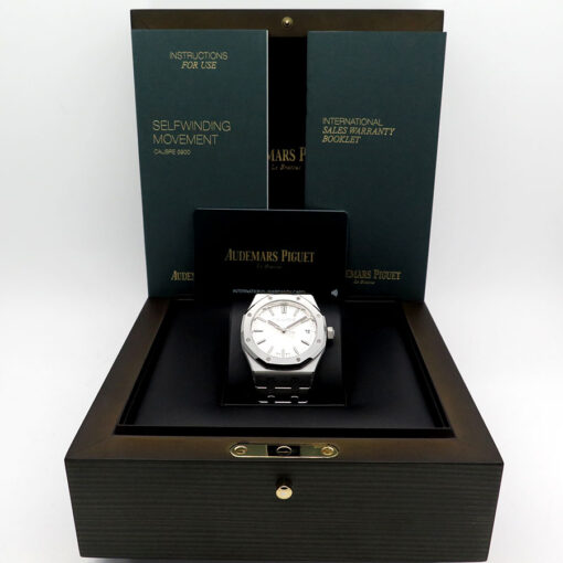 Audemars Piguet 15550ST Royal Oak "50th Anniversary " with Silver Dial - Image 2