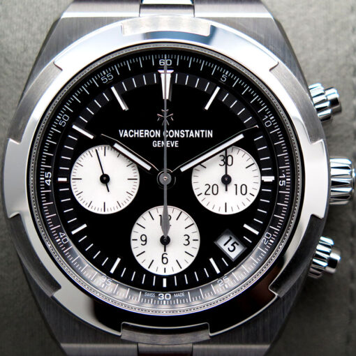 Vacheron Constantin 5520V Overseas Chronograph with Black Dial - Image 3
