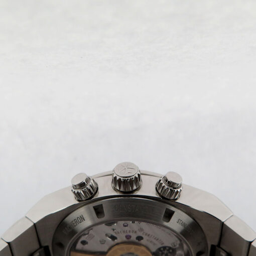 Vacheron Constantin 5520V Overseas Chronograph with Black Dial - Image 5