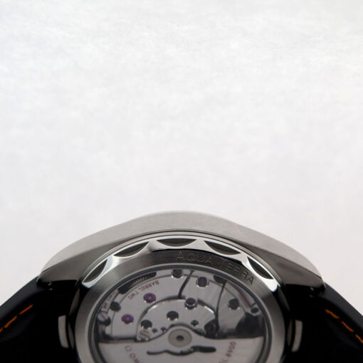 Omega Seamaster Aqua Terra 150m with Silver Dial on Rubber Strap - Image 7