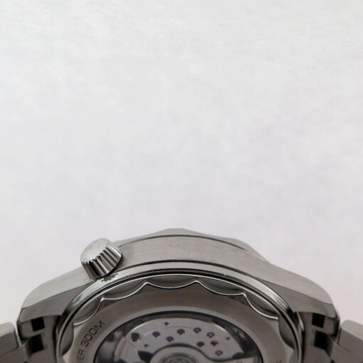 Omega Seamaster Diver 300m with Green Dial - Image 6