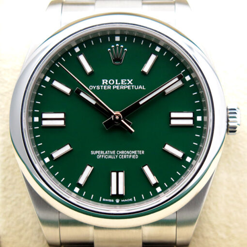 Rolex 124300 Oyster Perpetual 41 with Green Dial - Image 3