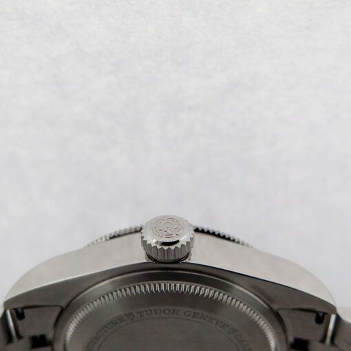 Tudor 7941A1A0NU Black Bay 41mm with Black Bezel - Image 4