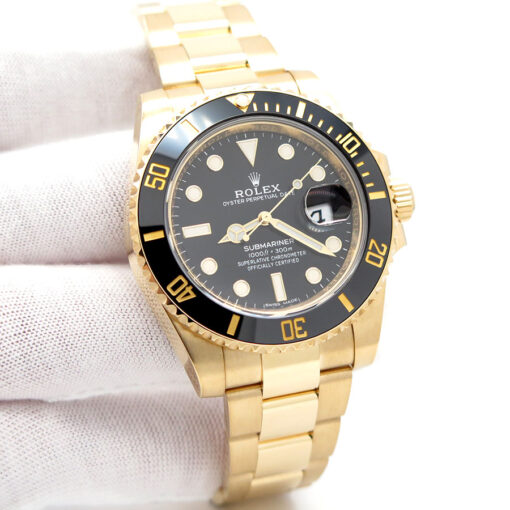 Rolex 116618LN Submariner 18K Yellow Gold
