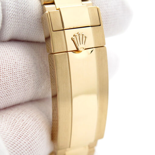 Rolex 116618LN Submariner 18K Yellow Gold - Image 7