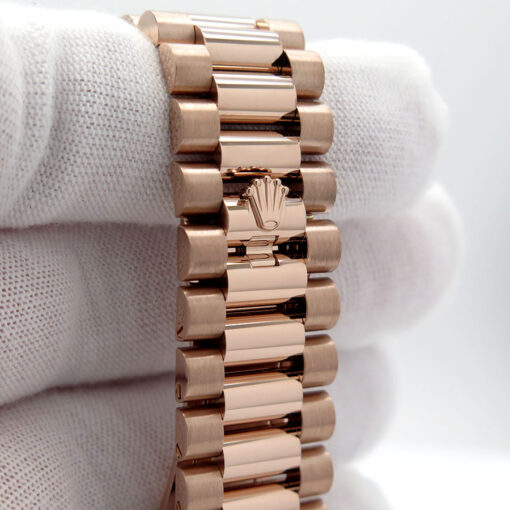 Rolex 228235 Day Date 40 18K Rose Gold with Olive Green Dial - Image 7