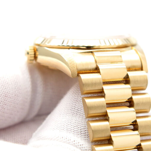 Rolex 18238 Day Date 18K Yellow Gold with Champagne Diamond Dial - Image 7