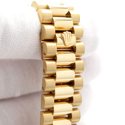 Rolex 18238 Day Date 18K Yellow Gold with Champagne Diamond Dial - Image 11