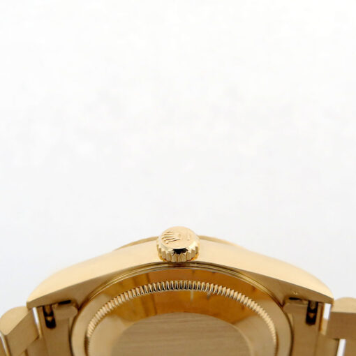 Rolex 18238 Day Date 18K Yellow Gold with Champagne Diamond Dial - Image 4
