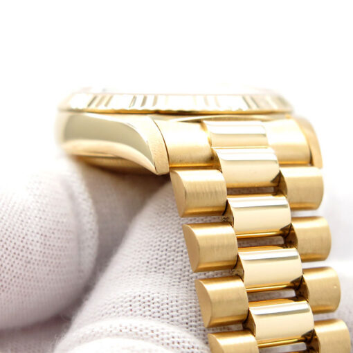 Rolex 18238 Day Date 18K Yellow Gold with Champagne Diamond Dial - Image 9