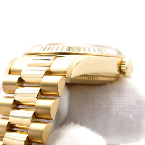 Rolex 18238 Day Date 18K Yellow Gold with Champagne Diamond Dial - Image 8