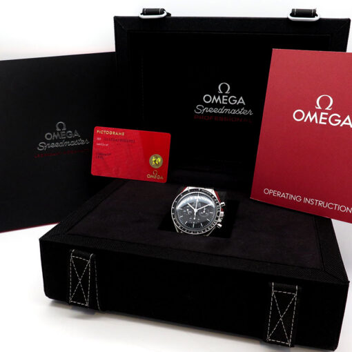 Alternative view of Omega Speedmaster Professional Moonwatch with 3861 Movement