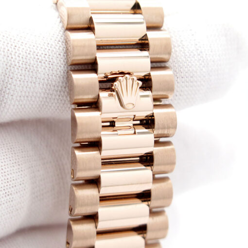 Rolex 228235 Day Date 40 18K Rose Gold with Olive Green Dial - Image 7