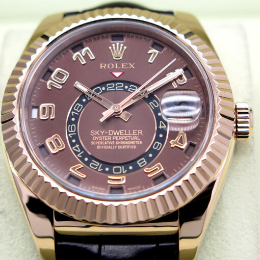 Rolex 326135 Skydweller 18K Rose Gold with Chocolate Arabic Dial - Image 4