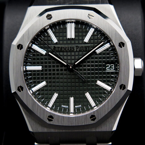 Audemars Piguet 15510ST Royal Oak with Green Dial - Image 3