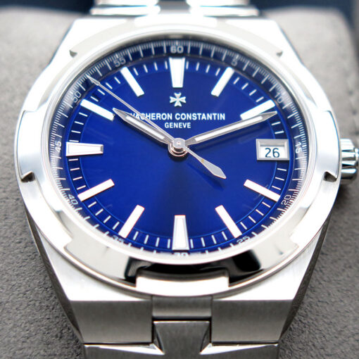 Vacheron Constantin 4520V Overseas with Blue Dial Automatic - Image 3