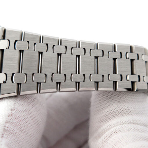Audemars Piguet 15500ST Royal Oak with Silver Dial - Image 9