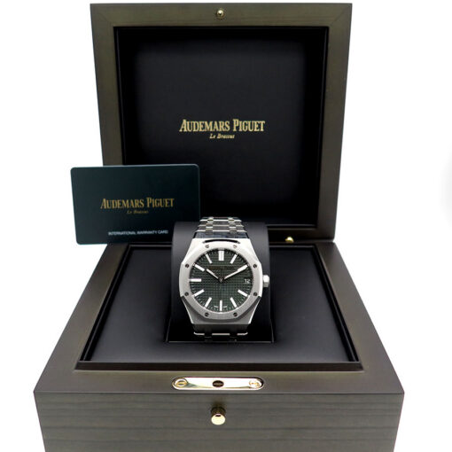 Alternative view of Audemars Piguet 15510ST Royal Oak with Green Dial