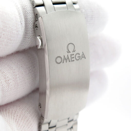 Omega Seamaster Diver 300m with Black Dial on Bracelet - Image 8