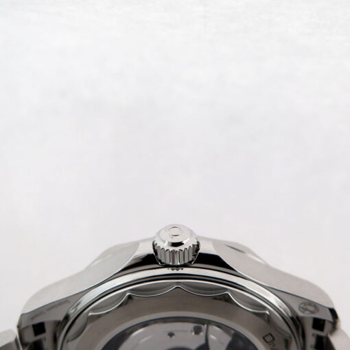 Omega Seamaster Diver 300m with Black Dial on Bracelet - Image 5