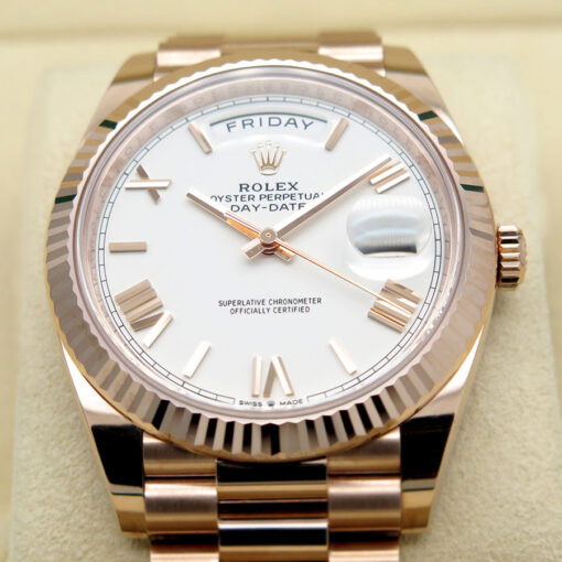 Rolex 228235 Day Date 40 18K Rose Gold with White Roman Dial - Image 3