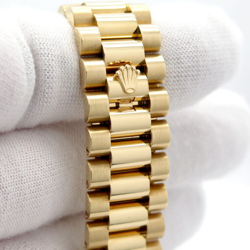 Rolex 118238 Day Date 18K Yellow Gold with Champagne Diamond Dial - Image 7
