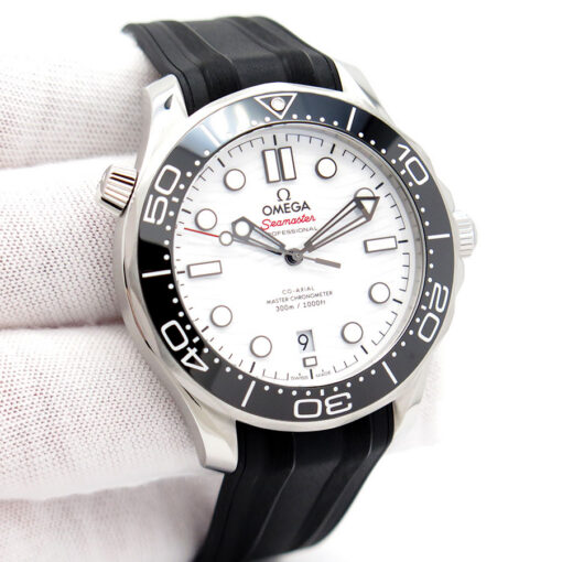 Omega Seamaster Diver 300m with White Dial on Rubber Strap