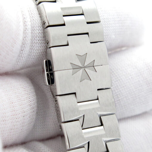 Vacheron Constantin 4520V Overseas with Blue Dial Automatic - Image 8