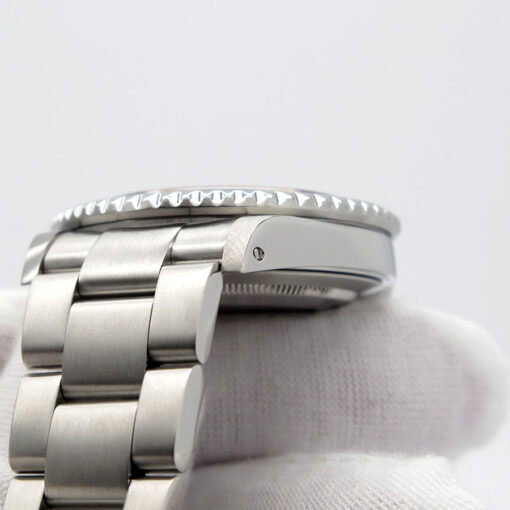 Rolex 16710 GMT Master II with Red & Blue Bezel - Image 6