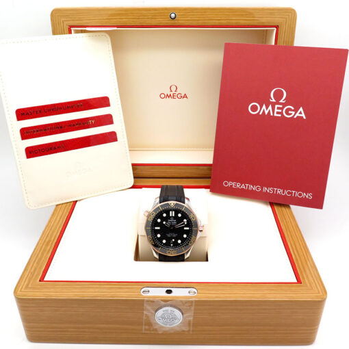 Omega Seamaster Diver 300m 18K/SS with Black Dial on Strap - Image 2