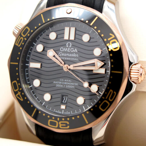 Omega Seamaster Diver 300m 18K/SS with Black Dial on Strap - Image 3