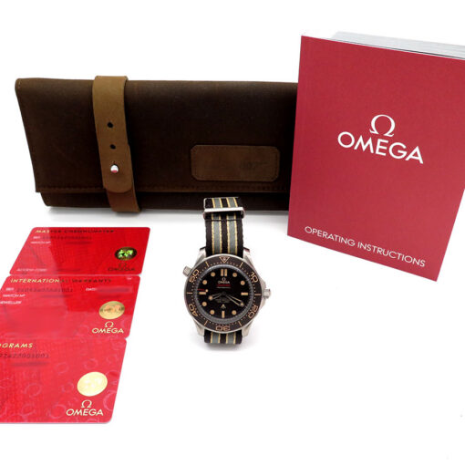 Omega Seamaster Diver 300m ‘007 Edition Titanium on NATO - Image 2