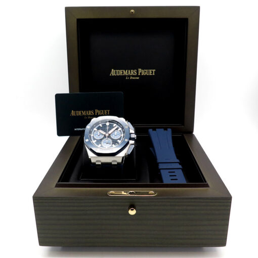 Alternative view of Audemars Piguet 26420SO Royal Oak Offshore Chronograph Bleu Nuit Ceramic