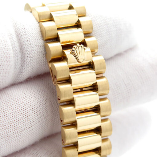 Rolex 18238 Day Date 18K Yellow Gold with Champagne Roman Dial - Image 11