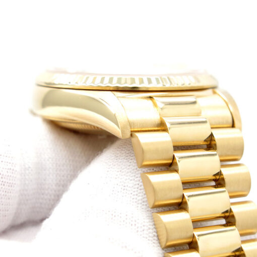 Rolex 18238 Day Date 18K Yellow Gold with Champagne Roman Dial - Image 9