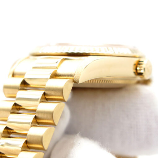 Rolex 18238 Day Date 18K Yellow Gold with Champagne Roman Dial - Image 8