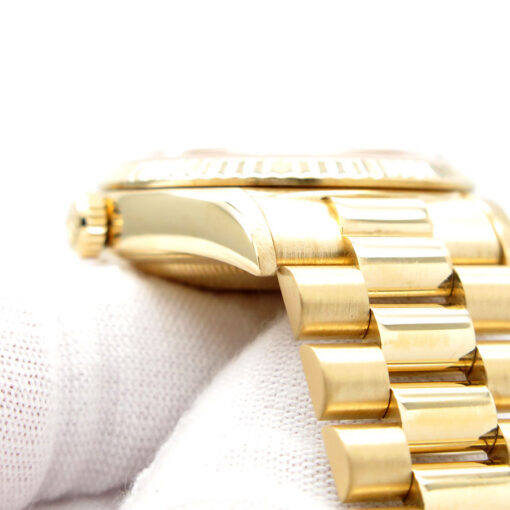 Rolex 18238 Day Date 18K Yellow Gold with Champagne Roman Dial - Image 7