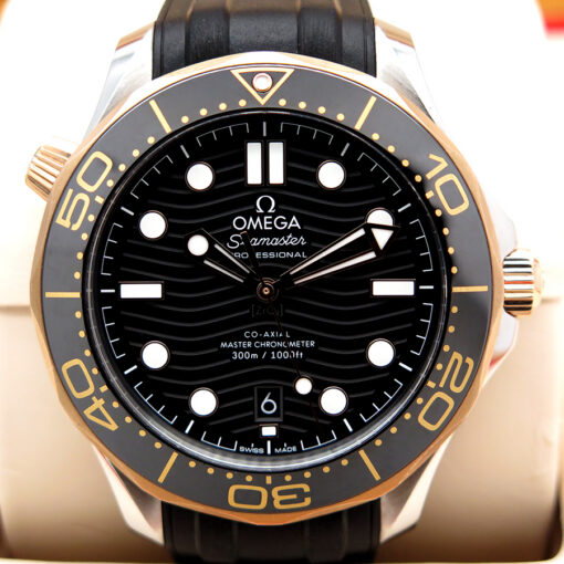 Omega Seamaster Diver 300m 18K/SS with Black Dial on Strap - Image 3