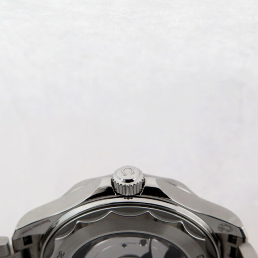Omega Seamaster Diver 300m with White Dial on Bracelet - Image 5