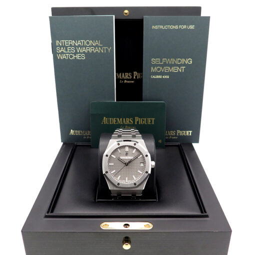 Audemars Piguet 15500ST Royal Oak with Grey Dial - Image 2