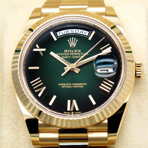 Rolex 228238 Day Date 40 18K Yellow Gold with Ombre Green Roman Dial - Image 3
