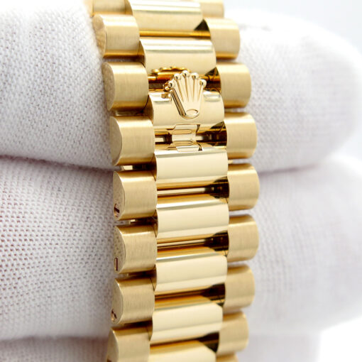 Rolex 228238 Day Date 40 18K Yellow Gold with Ombre Green Roman Dial - Image 7