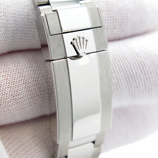 Rolex 126500LN Cosmograph Daytona with White Dial - Image 7