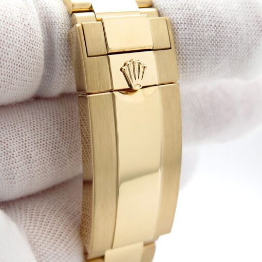 Rolex 126618LN Submariner 41 18K Yellow Gold - Image 7