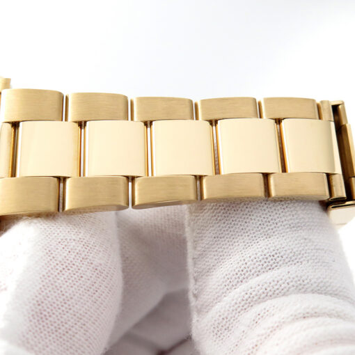 Rolex 126618LN Submariner 41 18K Yellow Gold - Image 8