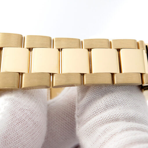 Rolex 126618LN Submariner 41 18K Yellow Gold - Image 6