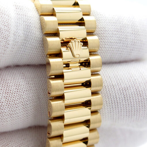 Rolex 228348RBR Day Date 40 18K Yellow Gold with Champagne Diamond Baguette Dial / Diamond Bezel - Image 7