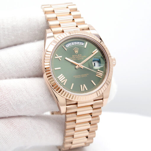 Rolex 228235 Day Date 40 18K Rose Gold with Olive Green Dial